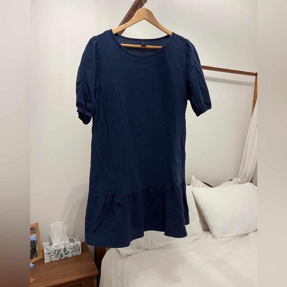 Cute Flowy dress!